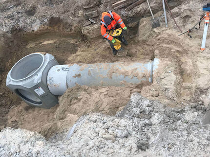 Anschluss eines Regenrückhaltebeckens im Hafen Vierow